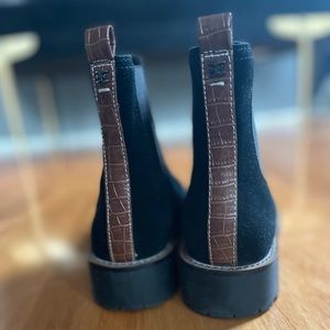 Sam Edelman Chelsea boot. 8.5 Womens